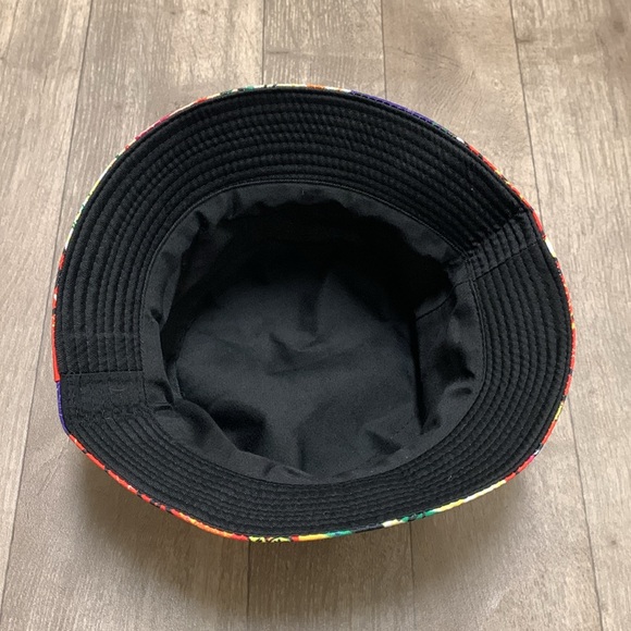 Unisex NWOT Unbranded Graffiti Off Graphic Color Block Artsy Bucket Hat Cap‎ - Picture 6 of 7